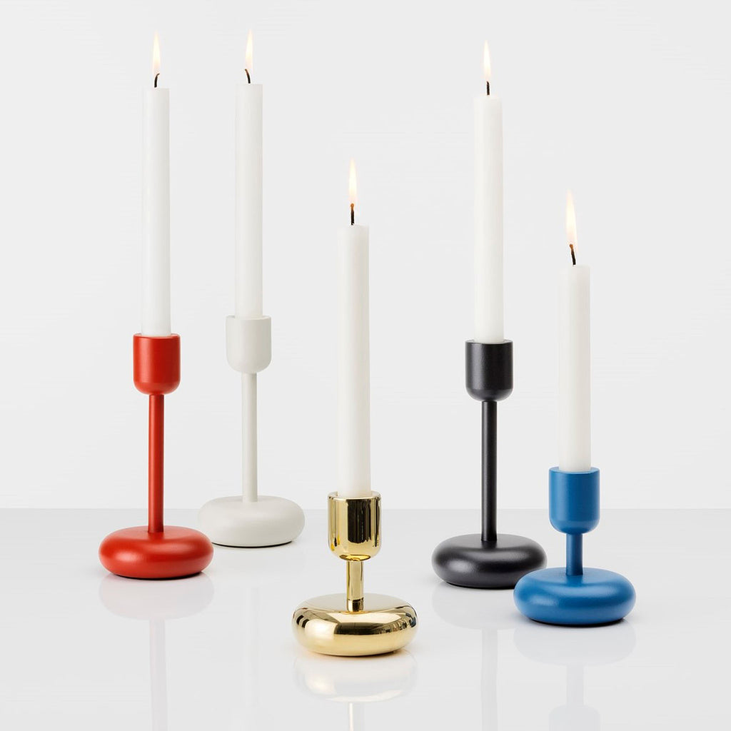 The Nappula candleholder was born when designer Matti Klenell visited the Nuutajärvi glass museum and fell in love with an unusually shaped table.