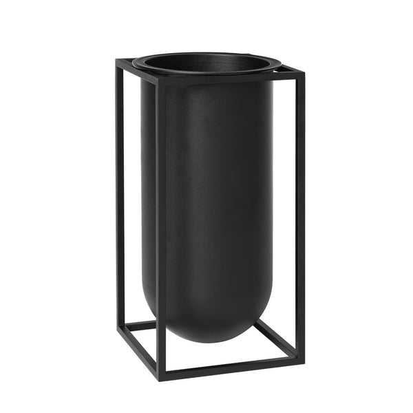By Lassen Kubus Vase Lolo. Dimensions: 12 cm/4.8" (width); 12 cm/4.8" (length); 24 cm/9.4" (height) Weight: 2.5 kg BL22001.