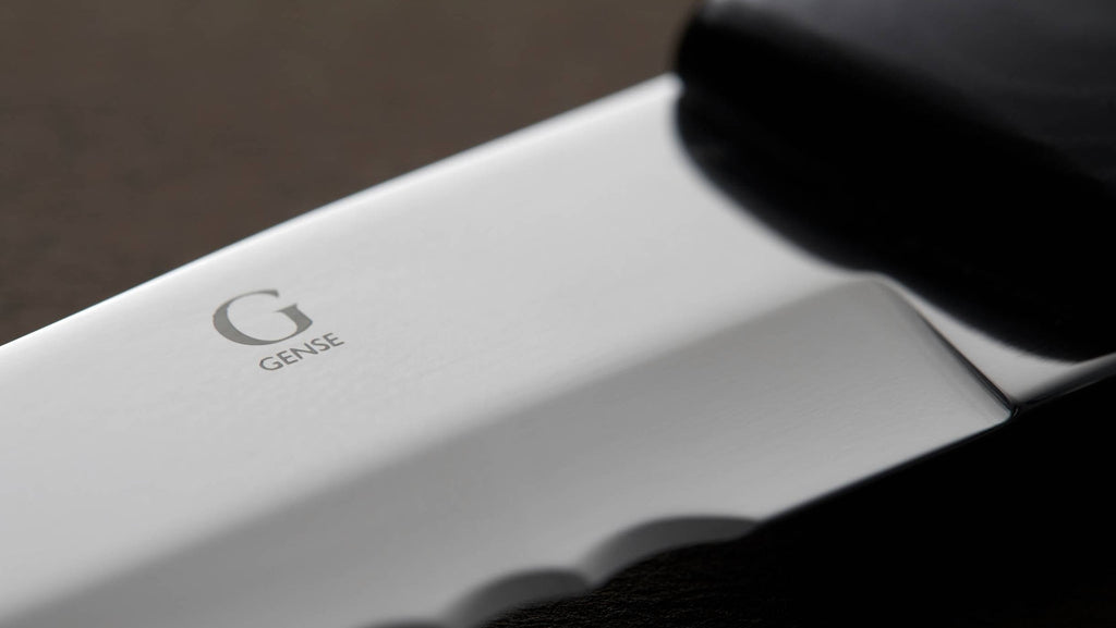 Old Farmer Micarta Steak knife XL. Old Farmer is a beautiful and rustic stainless steel steak cutlery. Old Farmer Black has a high-quality POM plastic handle, while Old Farmer Classic features a pressed rosewood handle. The cutlery is designed by Bent Severin, an industrial designer who worked with perfection in every material. 