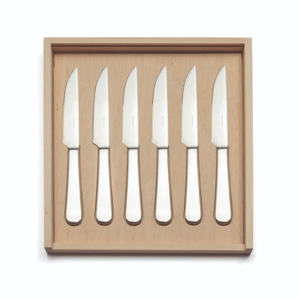 Chelsea steak knife set.SKU 2518060. There are overtones of classic English 18th century cutlery in the satisfying shape of the hollow handled knife while the forks and spoons have a beautiful fluidity. Knife blades are made from high carbon stainless steel for a superior cutting edge. Set of 6 steak knives in a plywood box.