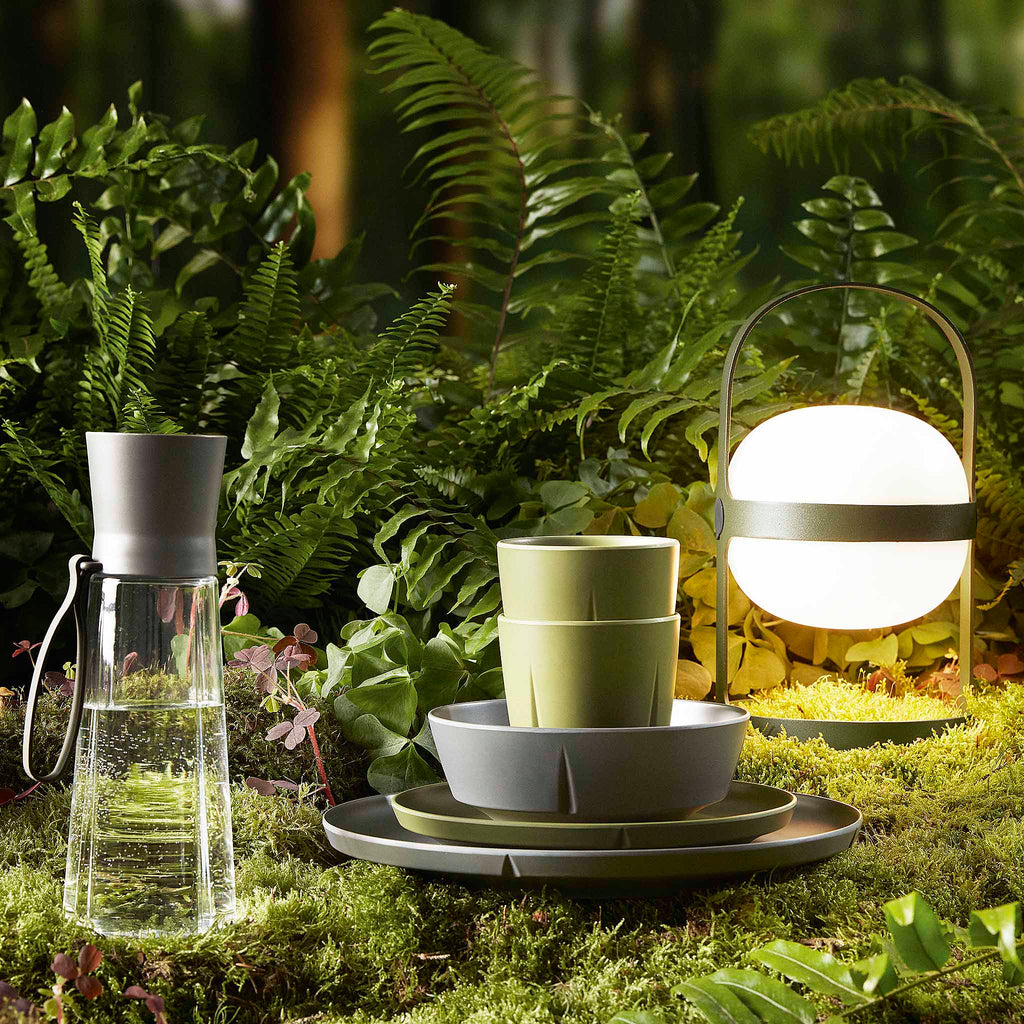 Rosendahl Soft Spot is designed to let you take the light with you. The lanterns are portable and easy to carry with you wherever you are. Enjoy their lovely light in the garden, on a picnic, in a tent, on the boat or wherever you want to create a little extra ambience and coziness. With the Soft Spot LED lamps, you can spread coziness in all the rooms of the house. Soft Spots are designed to pulsate very gently, in the same way as candles.