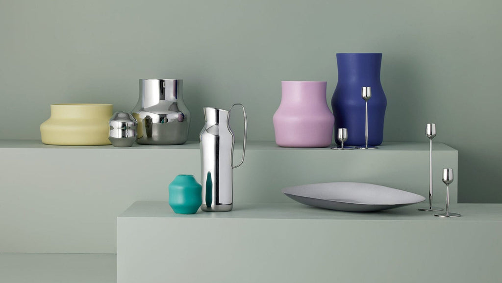 The design is inspired by the natural area around the small village of Dorotea. Here, ice has created a landscape of mountains, valleys and large open areas which together form soft, fluid shapes that endlessly flow together. This transition is often overlooked, but the adventurous and surprising part of the design lies precisely here. With its minimalist and organic shapes, the Dorotea collection combines tradition and artisanal design on an international level.