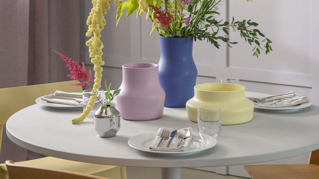 The design is inspired by the natural area around the small village of Dorotea. Here, ice has created a landscape of mountains, valleys and large open areas which together form soft, fluid shapes that endlessly flow together. This transition is often overlooked, but the adventurous and surprising part of the design lies precisely here. With its minimalist and organic shapes, the Dorotea collection combines tradition and artisanal design on an international level.