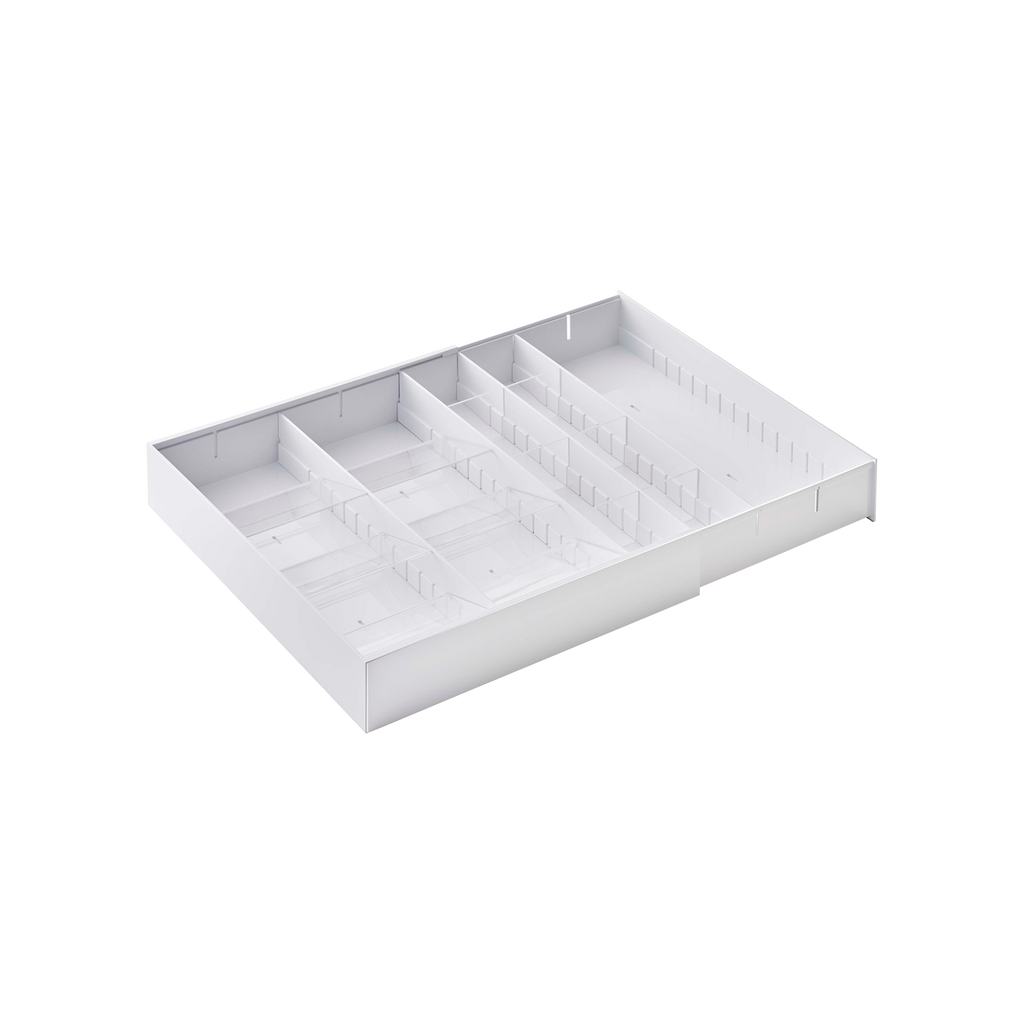 This expandable tray also features adjustable clear dividers that allow the utensils to sit diagonally to maximize space, and create the perfect compartments for any small bits and bobs.