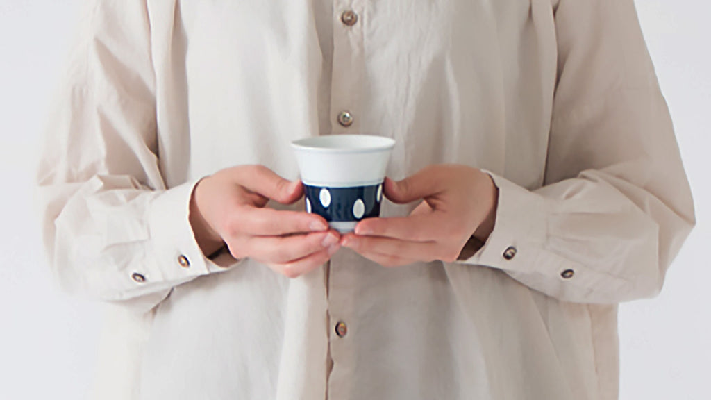 SKU 62499 Soesen Mizutama Flared Teacup. Dimensions: 7cm H. x 8cm diameter. Material: porcelain. Capacity: 4.2 fl.oz. / 125 mL. Care: dishwasher safe.