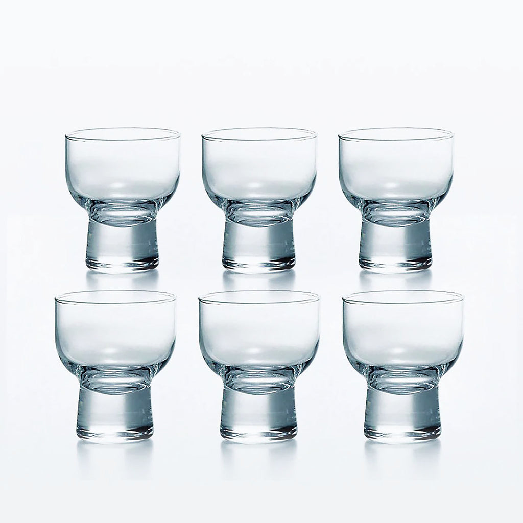 These classically shaped glasses are perfect for cold sake. With a thick, rounded rim, you will be able to enjoy the flavors of sake or other spirits to their fullest extent. 