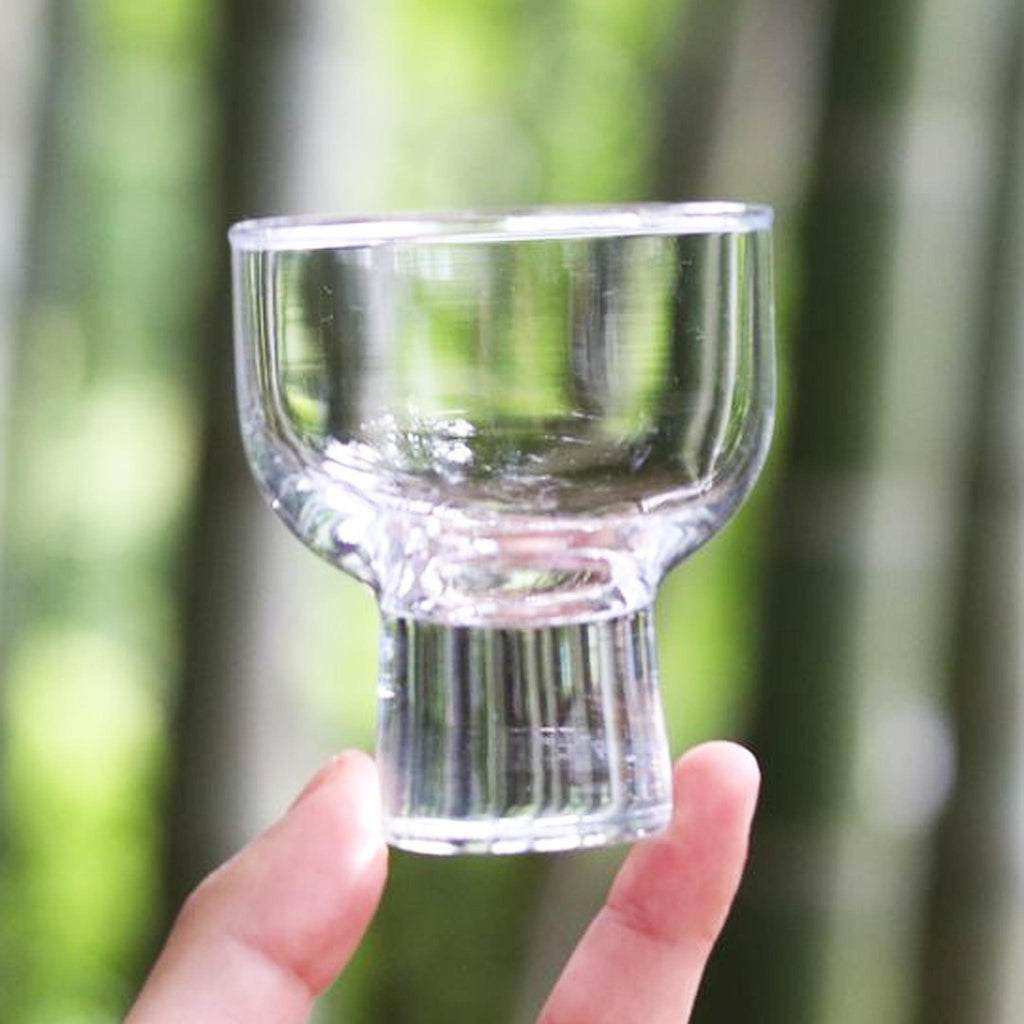 Especially for the classic and elegant sake glass designed by the well known industrial designer Sori Yanagi is very popular. Created in 1970's with overturned bell shaped design to feel each cold sake's aroma and texture directly. 