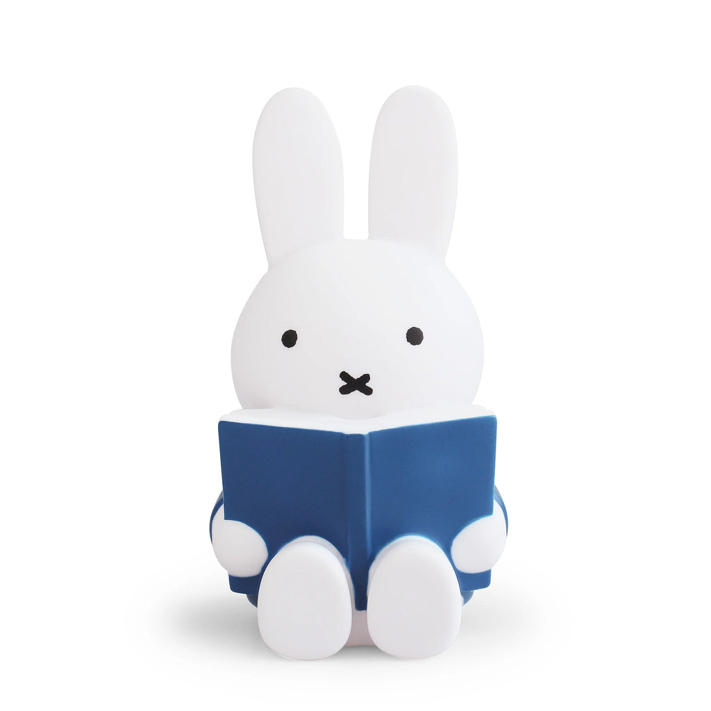 Miffy, the sweet little bunny, and her friend, Boris, are now available in cute money banks in a variety of colors and shapes. The perfect maternity gift or gift for a birthday for both boys and girls! You can also combine the different sizes and colors and put together your own Miffy and Boris family.