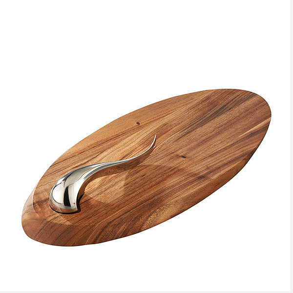 Serve cheese and charcuterie in style with the Swoop Cheese Board with Knife. The wooden cutting board, contrasted by the ultra-svelte and modern stainless steel knife, is an entertaining must-have.