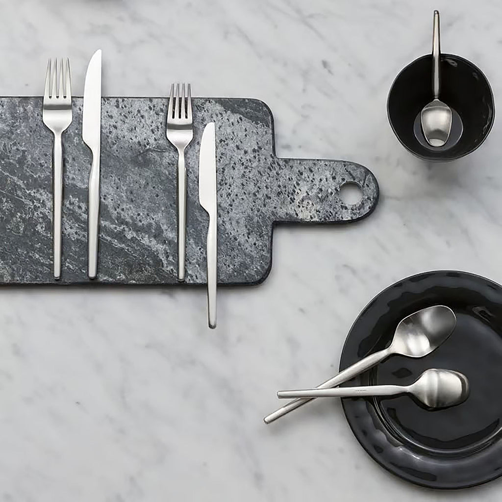 With Dorotea cutlery, Monica Förster has created a modern classic in matte finish stainless steel. Dorotea is distinguished by a dramatic shape which is distinctive yet soft. The perfect balance of the cutlery brings harmony to any table setting. Dorotea is a timeless cutlery that combines Gense’s tradition and craftsmanship with design at an international level. Dishwasher safe.
