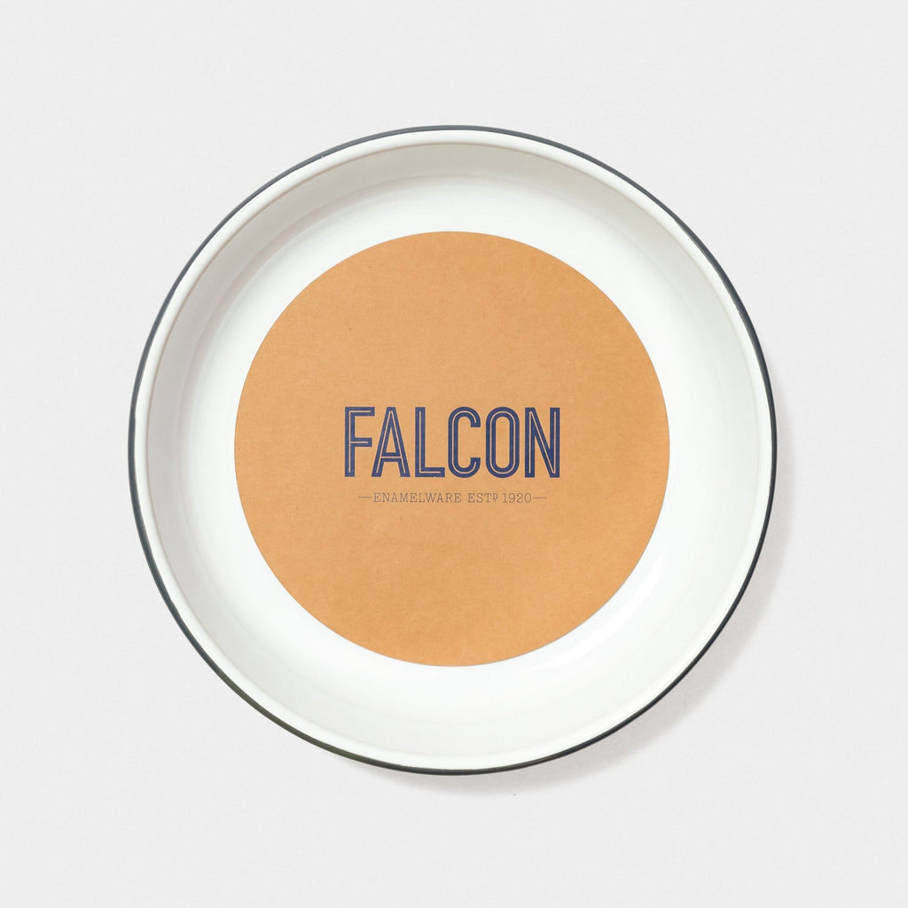 Falcon Enamelware Medium Serving Dish in Pigeon Grey. The perfect size for serving a family salad or for use everyday as a fruit bowl. Our medium dish also nests perfectly into the larger.