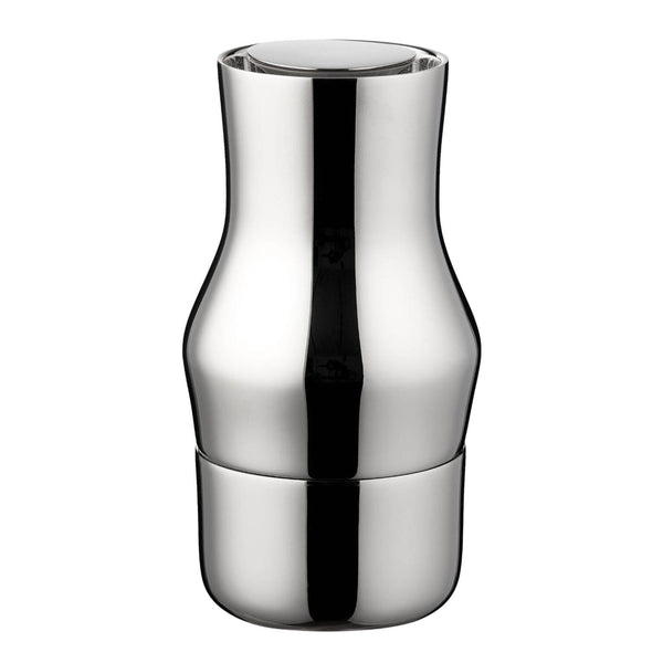 The Dorotea mills are made from recycled stainless steel. This means that the stainless steel has had a past life. In addition to being extremely durable, stainless steel can be melted down and transformed into new products without losing its properties and qualities. Stainless steel can be endlessly recycled, meaning it is a material that keeps on giving.