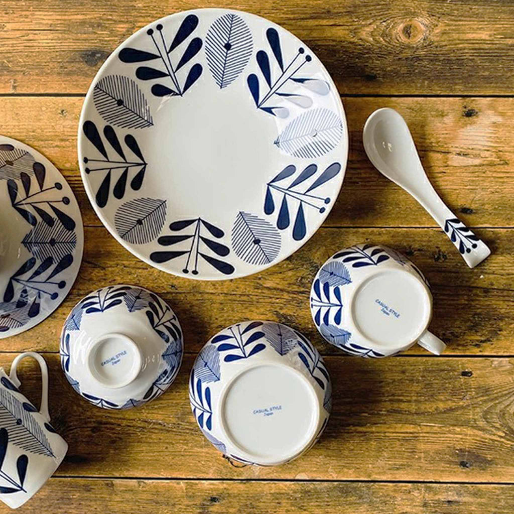 Simple and clean yet fun and joyful. It's one of our favorites. The refreshing indigo pattern matches both Japanese and Western styles with Scandinavian-inspired design. Made in Japan.