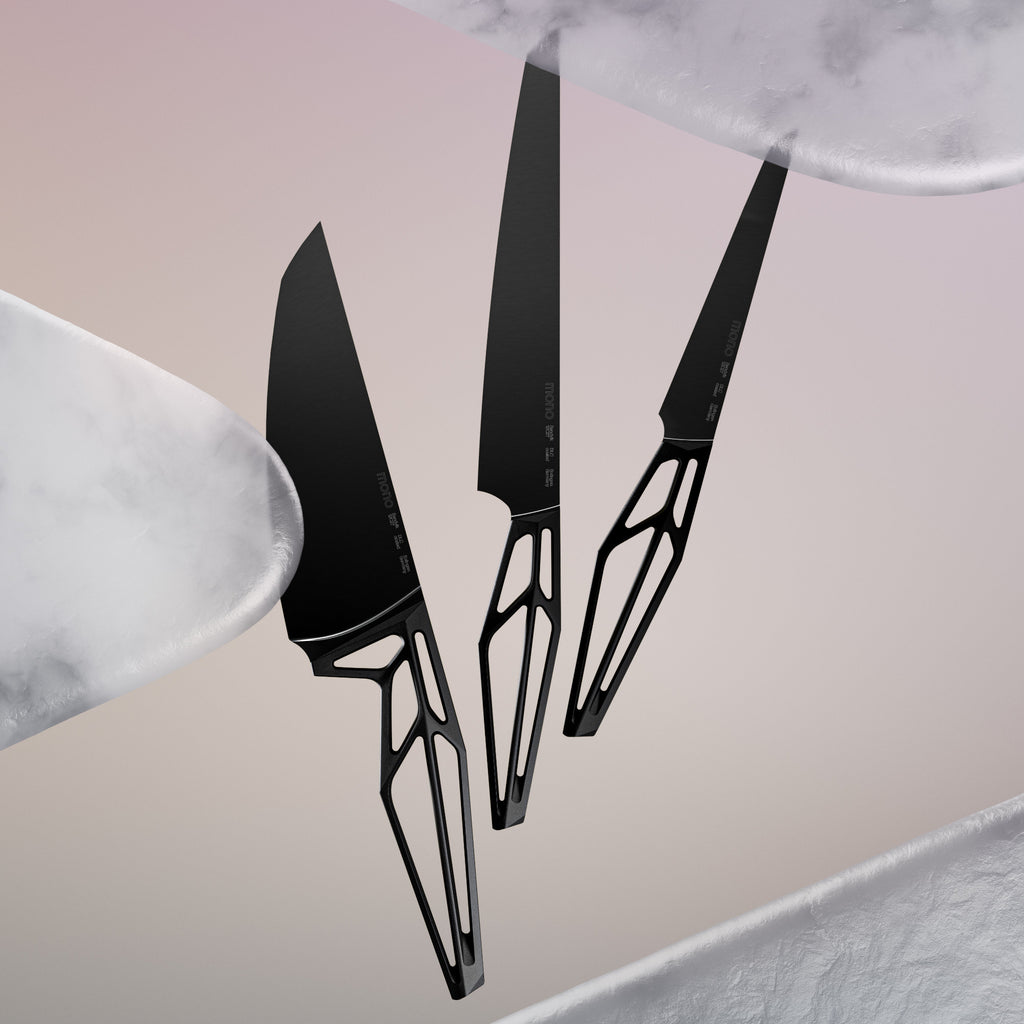 Mono SK59 Black set of 3. Completely in black, this is how the variant of the high-end knife series Mono SK59 presents itself. The blade made of high-performance Sandvik 12C27TM steel is covered with a layer of so-called "Diamond-Like Carbon" (DLC). This set consists of Mono SK59 Black chef's knife, ham slicer and utility knife.