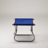 Many ottomans have a slanted seat to accommodate the shape of the legs and feet better, but Nychair X Ottoman has a flat horizontal seat to serve other purposes as well. With a load capacity of 95 kg, it can of course be used as a stool, but it can also play a variety of flexible roles: with a tray on top, it can be used as a side table; it can be placed at the entrance as a support tool for taking shoes off; it can turn into a temporary storage rack, and so on.