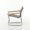 Nychair X 80. The height and angle of the armrest are set so that the arm rests naturally from the elbow. The S-shaped backrest naturally supports the lower back. Without proper support, it is easy to hunch over, resulting in a posture that causes fatigue. The height and depth of the seat is set to allow the feet to firmly rest on the floor. Leaving a gap of two fingers in length between the back of the knees and the front edge of the seat, provides proper blood flow to the legs.