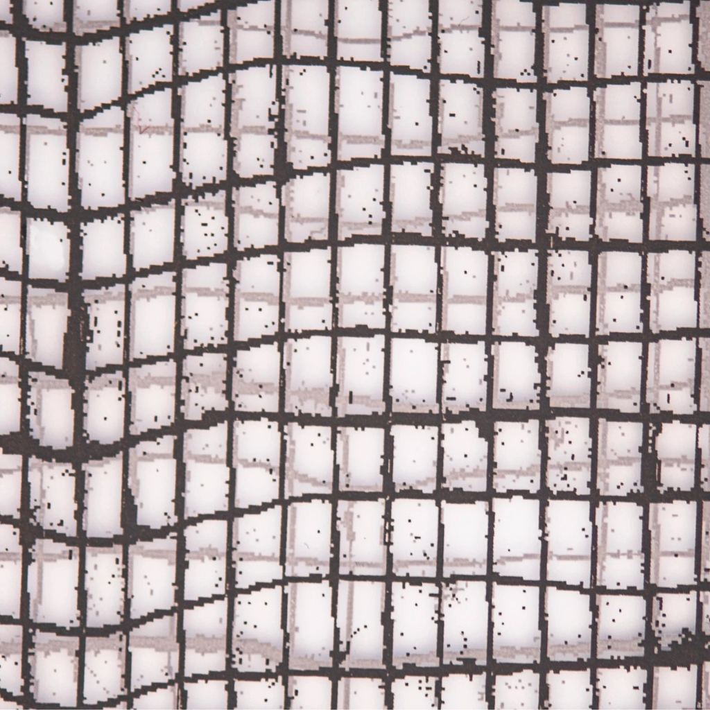 Made from plastic-free silicone & hand printed, the modern-twist linen print placemat in the oval shape delivers eco-friendly, elegant style to your home.