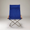 The smooth and gentle motion was possible to achieve thanks to the advanced bending technology. Because the chair moves together with the body, and it is possible to stop at any desired angle, it can be used in a variety of situations: 'leaning forward for work, 'leaning backward to peacefully listen to music, in a neutral position to watch movies. It is easier to get up due to the higher seating position and the rocking movement.
