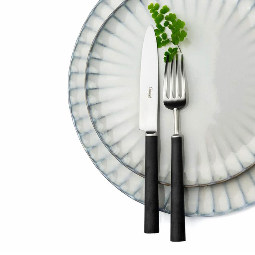 Ebony Matte Brushed Collection by Cutipol is modern cutlery. Cutipol is the best result of a constant effort for improvement, an insatiable spirit of innovation and the gathering of expertise and know-how over several generations going back to the very origins of the cutlery industry in Portugal.