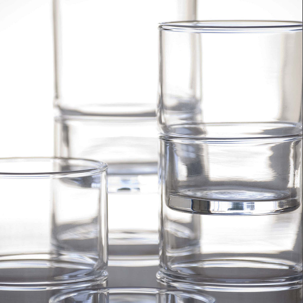 B-21126CS. Stackable glass for easy storage while its top is thin and smooth. The larger but simple mouth design is intended for use of various kinds of drinks in modern diversified dining scenes, allowing users both at home and at restaurants to arrange, pour drinks comfortably and to wash the glass easily. All items were awarded the 2017 "GOOD DESIGN AWARD" and two items received the "GOOD DESIGN GOLD AWARD."
