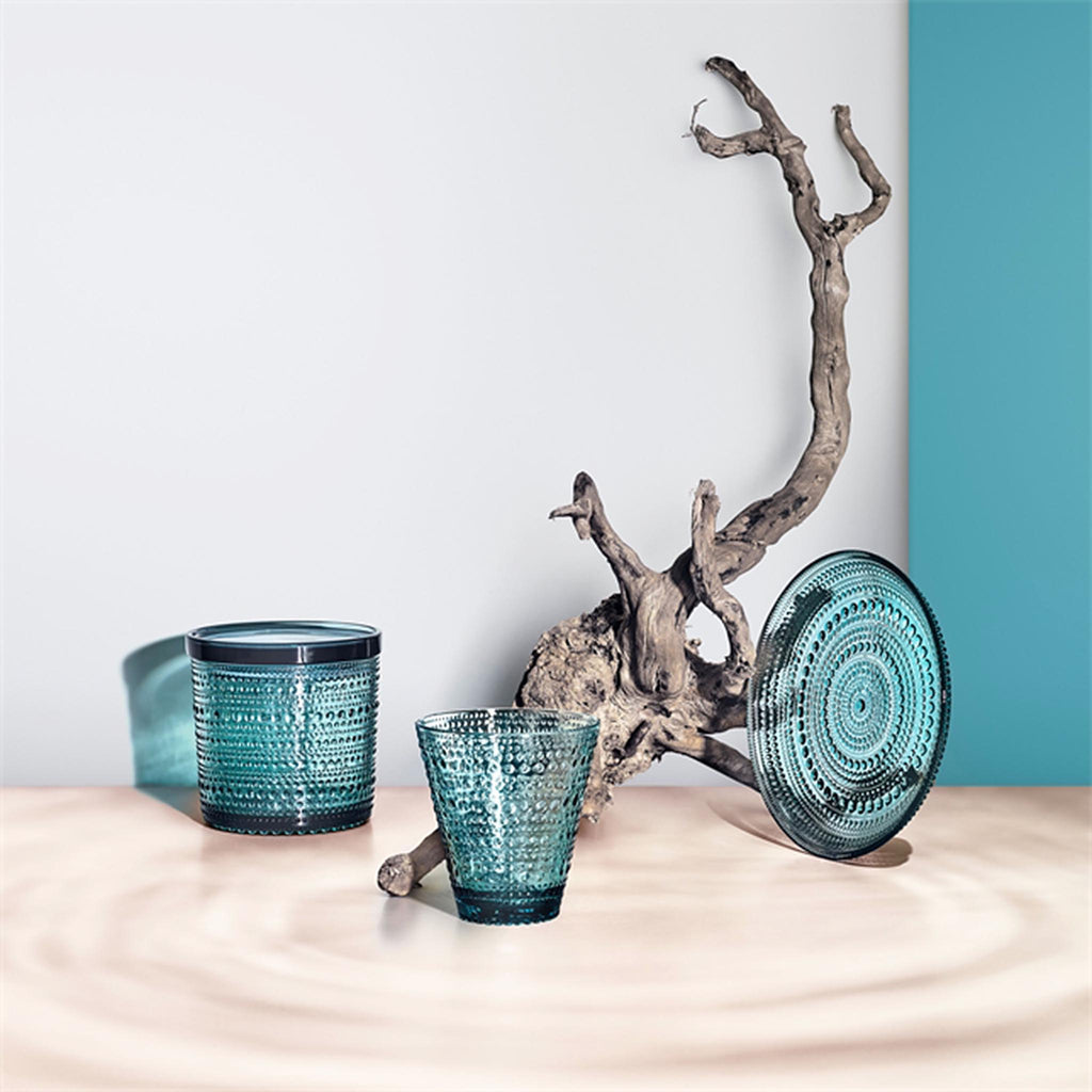 Each piece plays with light in a way that truly showcases the reflective beauty of the glass. Iittala’s beloved Kastehelmi collection offers a wide range of versatile, tactile pieces.