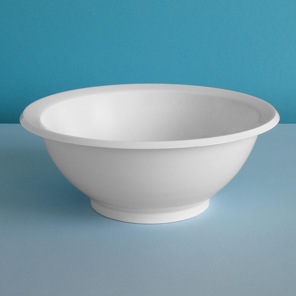 SOWDEN TABLE - Oskar Bowl 28cm  Art. S039 - 28 cm HEIGHT: 12.5 cm - 4.9 inches WIDTH: Ø 28 cm - Ø 11 inches MATERIALS: Porcelain CARE INSTRUCTION & WARNING: - Microwave safe - Dishwasher safe.