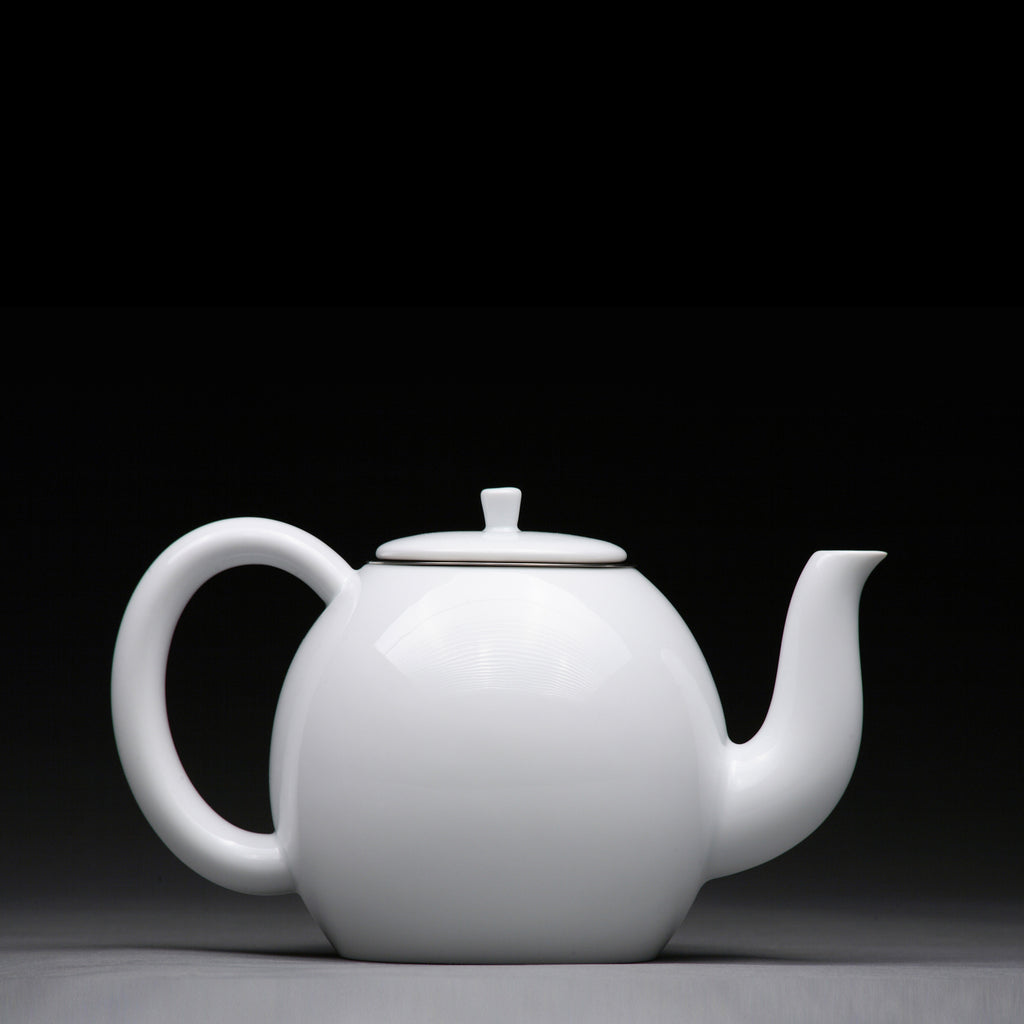 Porcelain Teapot with Infuser (17 fl. oz)