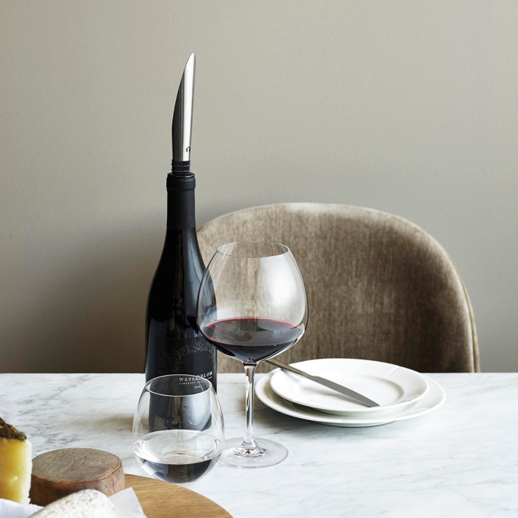 Rosendahl Pourer, Aerator & Decanter 25046 by designer and wine expert Tom Nybroe. A superb father’s day gift or, combined with a good bottle of wine, a gift to your host.