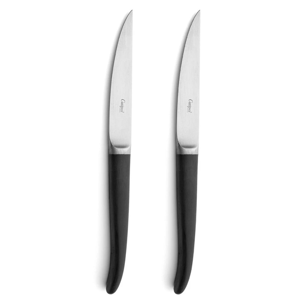 Cutipol RIB steak knives set. The RIB knife contains the perfection of cutting the tallest, most succulent and tasty meats. Sold in a case with two knives, a fantastic gift suggestion. Each knife: Weight 70 g (Length 23.3cm). UPC 5609881685358