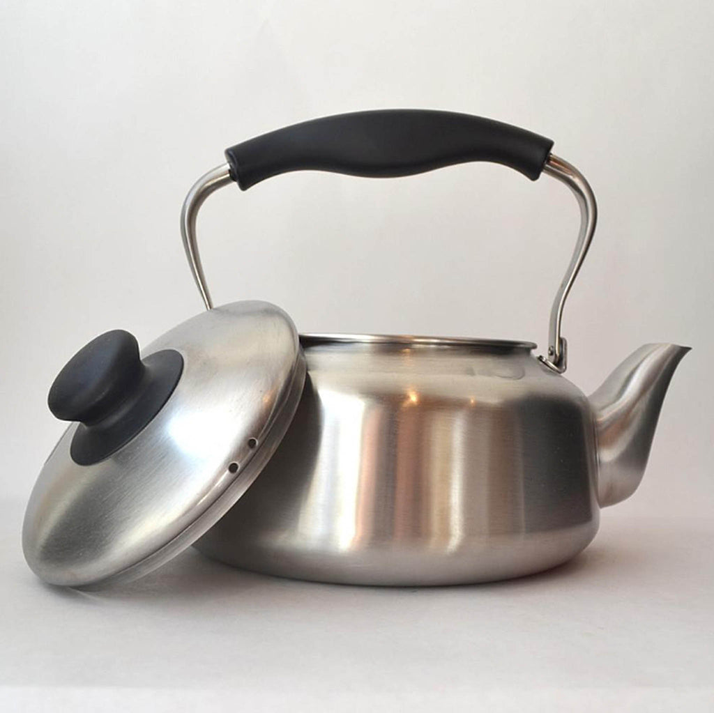 This kettle is designed for optimal heat conduction, so it boils water much quicker than many of its competitors, and built-in holes to release steam mean that the kettle handle doesn’t get hot when the water has boiled. Additionally, the ergonomic handle makes it easy to pour water without straining your wrist or fingers.
